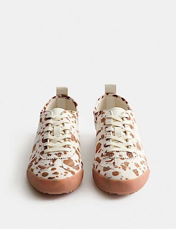 Dziecięce buty sportowe w krowie łaty na cienkiej podeszwie (3 duży – 7 duży) - PL