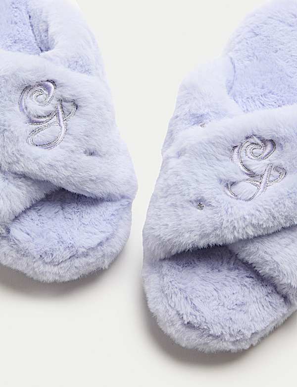 Wicked™ Slippers (1 Large - 6 Large) - GR
