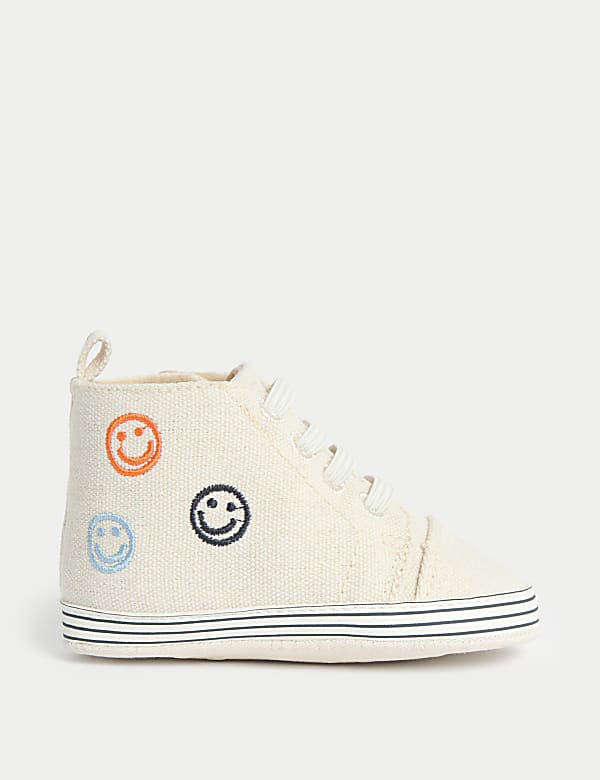 \nBaby Embroidered Canvas Pram Trainers (0-18 Months) - ES