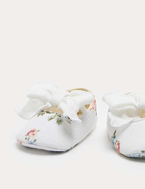 Kinderwagen-Ballerinas mit Bl&uuml;mchenmuster f&uuml;r Babys (0&ndash;18 M.) - AT