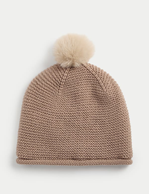 Toddler winter hat with strap outlet