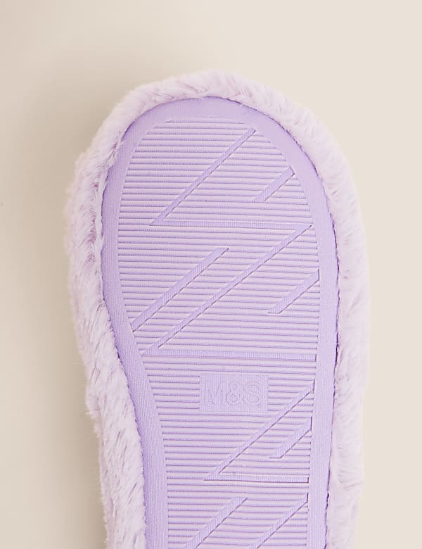 Kids' Unicorn Slippers (5 Small - 6 Large)