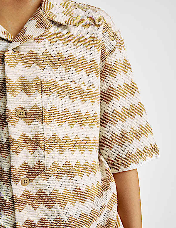 Chevron Patterned Knit Shirt