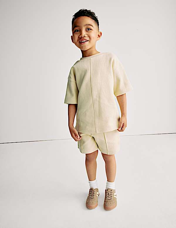 Pure Cotton Waffle T-Shirt and Shorts Set (2-8 Yrs) - EE