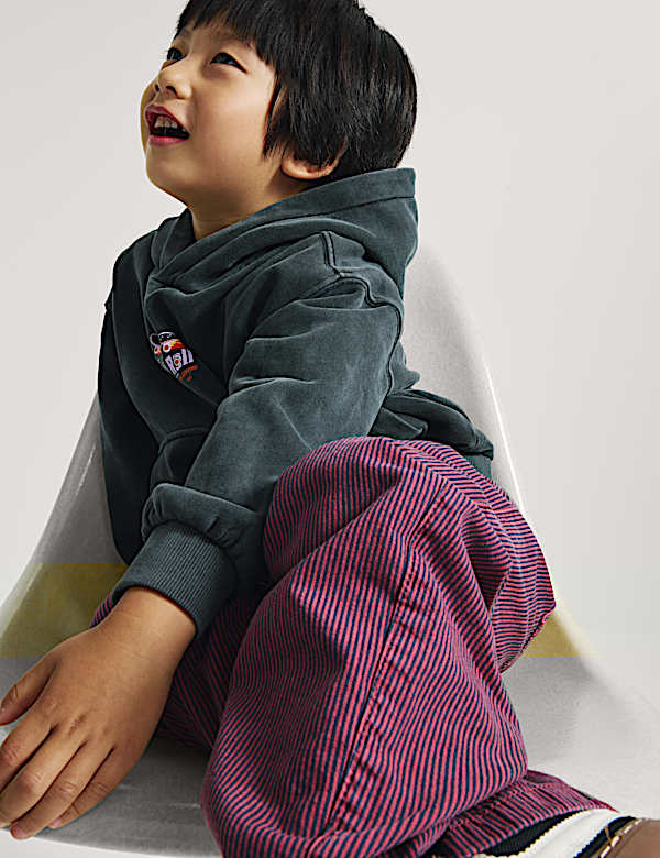 Gestreifte Jeans aus reinem Baumwolldenim mit ausgestelltem Bein (2&ndash;8 Jahre) - AT