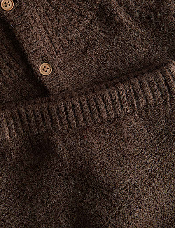 3d&iacute;ln&yacute; pleten&yacute; outfit s cap&aacute;čky (3,2 kg &ndash; 12 měs&iacute;ců) - CZ