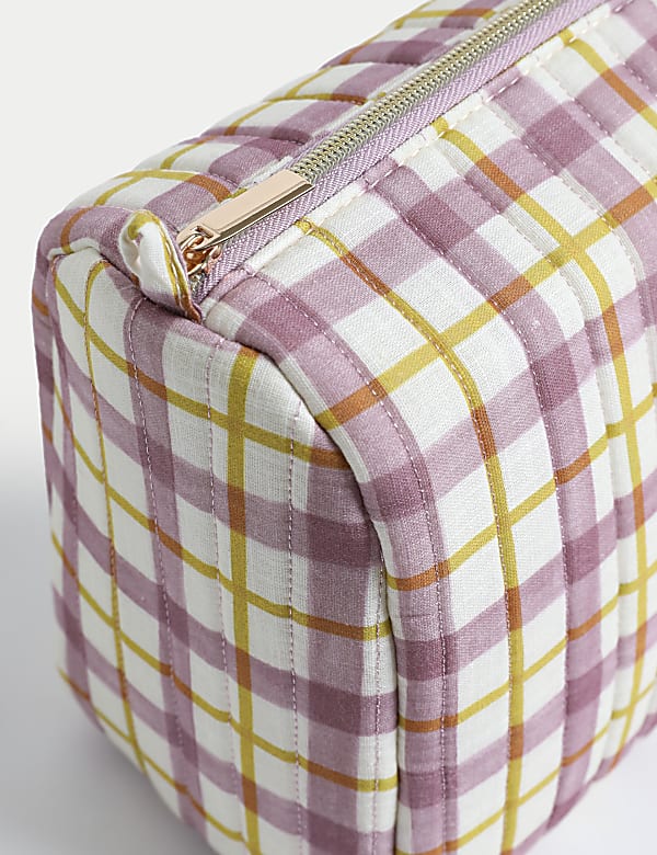 Large Quilted Gingham Cosmetics Bag - GR