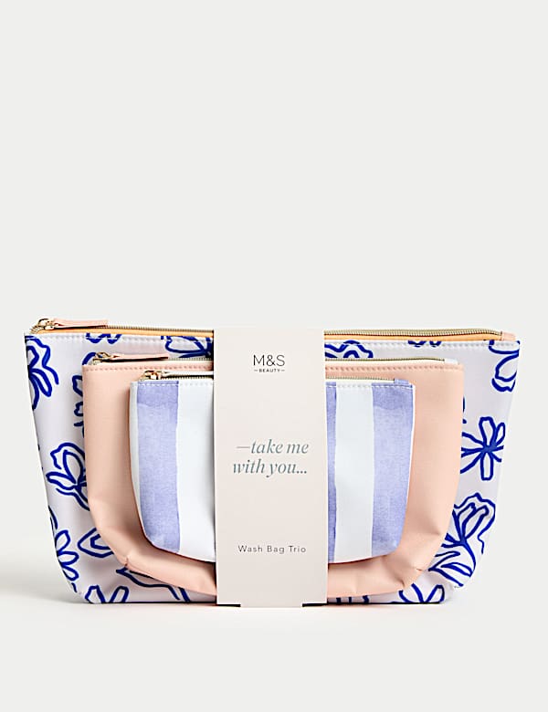 Τρία μεγάλα νεσεσέρ - GR