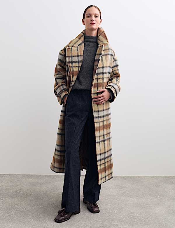 Wool Rich Checked Double Breasted Coat - BE