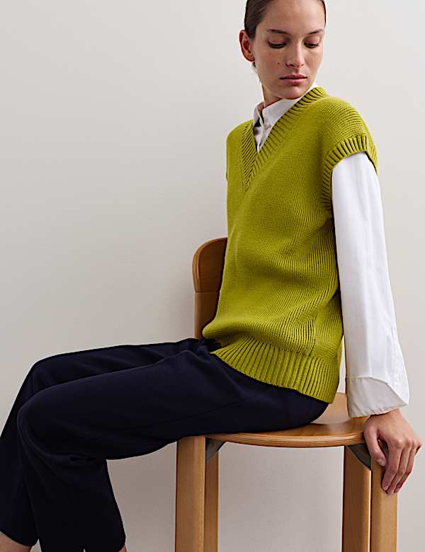 Pure Merino Wool V-Neck Knitted Vest - ES
