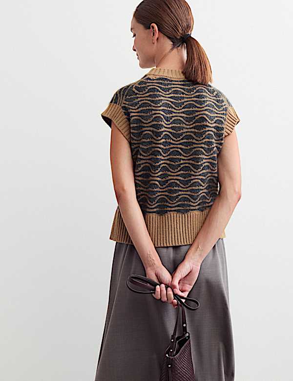 Wool Rich Knitted Vest with Alpaca - VN