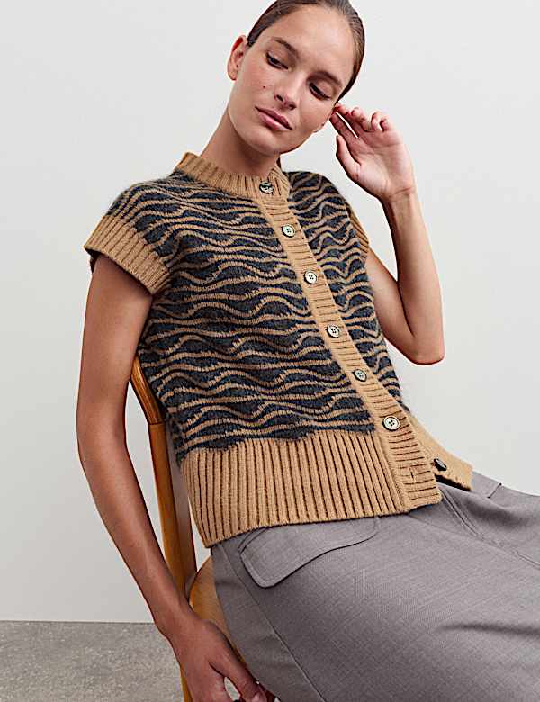 Wool Rich Knitted Vest with Alpaca - VN