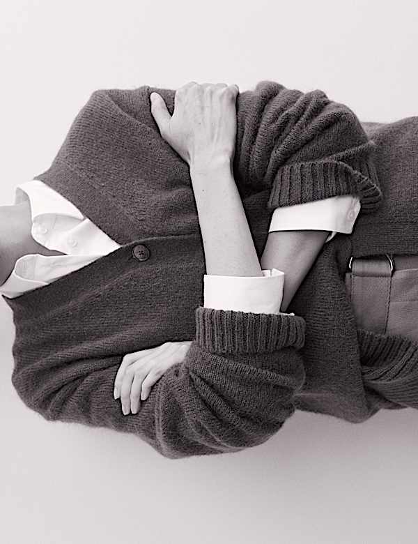 Gilet coupe d&eacute;contract&eacute;e en mohair m&eacute;lang&eacute; &agrave; col en V - CA