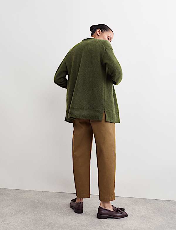 Gilet coupe d&eacute;contract&eacute;e en mohair m&eacute;lang&eacute; &agrave; col en V - CA