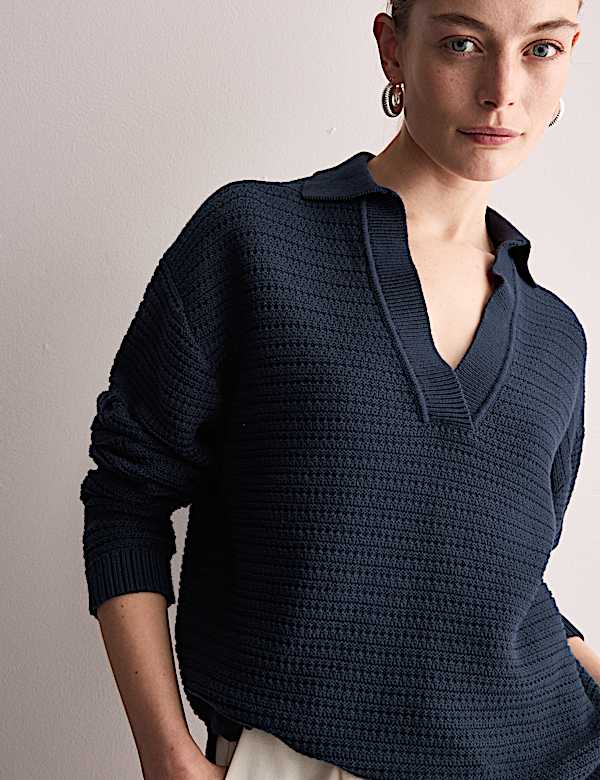 Zuiver katoenen, ruimvallende trui met kraag en structuur - BE