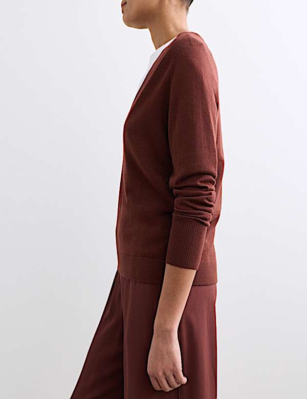 Pull pure laine m&eacute;rinos &agrave; col en V - CA