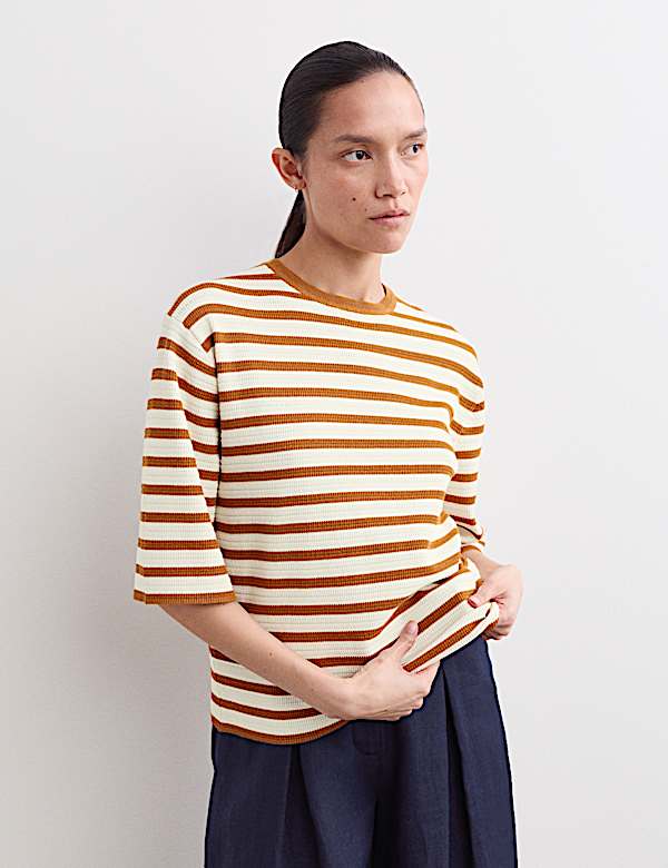 Top coupe d&eacute;contract&eacute;e en maille de coton m&eacute;lang&eacute; &agrave; rayures - CH