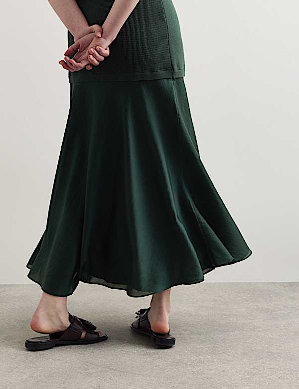 V-Neck Stitch Detail Midi Knitted Dress - IT