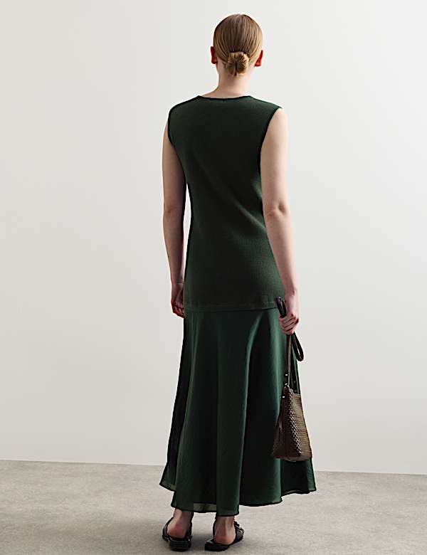 V-Neck Stitch Detail Midi Knitted Dress - IT