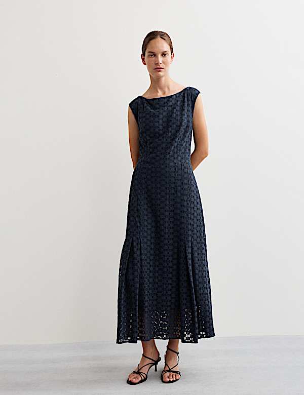 Robe midi en dentelle géométrique - FR