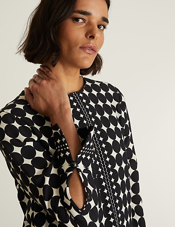 Geometric Round Neck Shift Dress