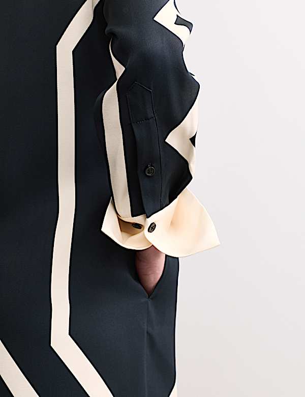 Vestido camisero por la rodilla de dise&ntilde;o geom&eacute;trico - ES