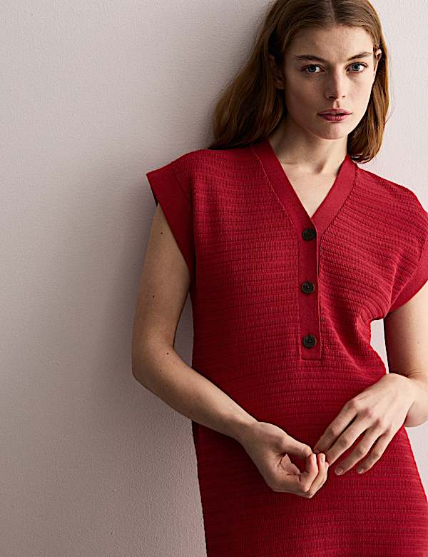 Μίντι πλεκτό φόρεμα με λαιμόκοψη V από σύμμεικτο βαμβάκι - GR