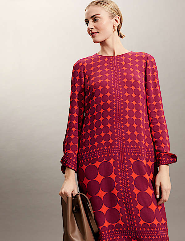 Robe tube longueur genou &agrave; motif g&eacute;om&eacute;trique - BE