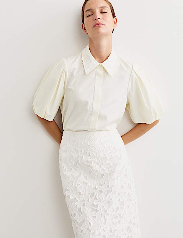 Camisa con cuello de organza texturizada y alto contenido de algodón - ES