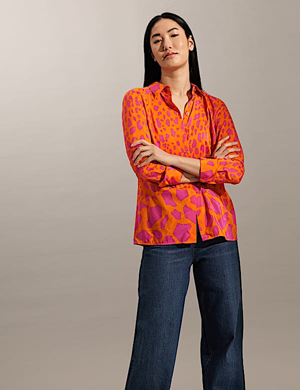 Kemeja Campuran Sutra Motif Hewan - ID