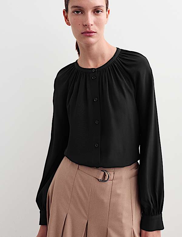 Τοπ με κουμπιά σε όλο το μήκος και σούρες στη λαιμόκοψη από 100% μετάξι - GR