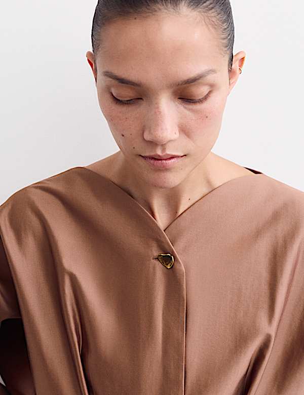 Top plissé en coton à col en V et fermeture boutonnée - FR