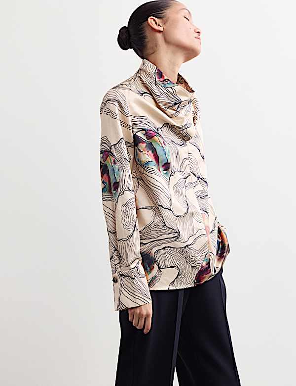 Top en mezcla de seda con cuello desbocado y estampado de ostras - ES