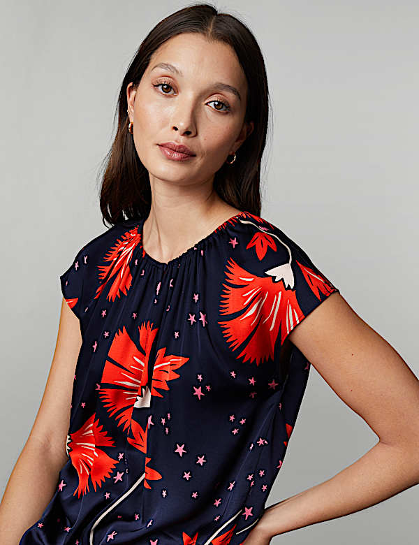 Floral Round Neck Blouse - CZ