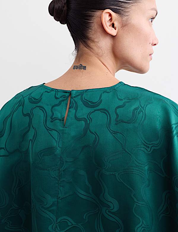 Top style cape &agrave; encolure ronde et motif jacquard - FR