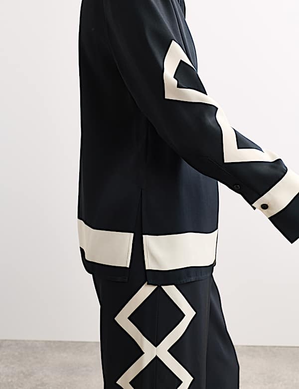 Chemise avec encolure &agrave; motif g&eacute;om&eacute;trique - BE