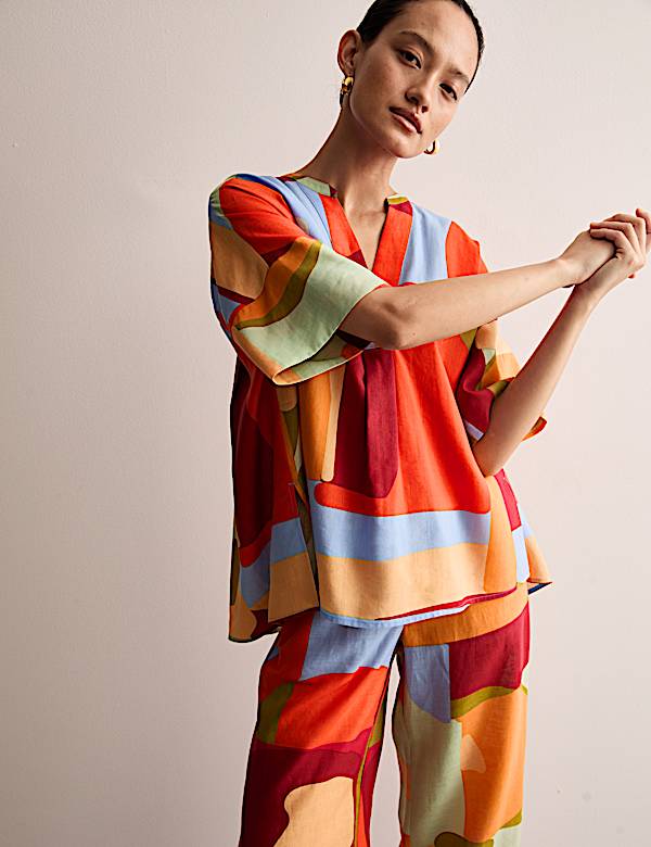 Top en lin imprimé à col en V - BE