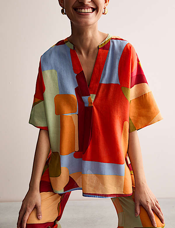 Top en lin imprimé à col en V - BE