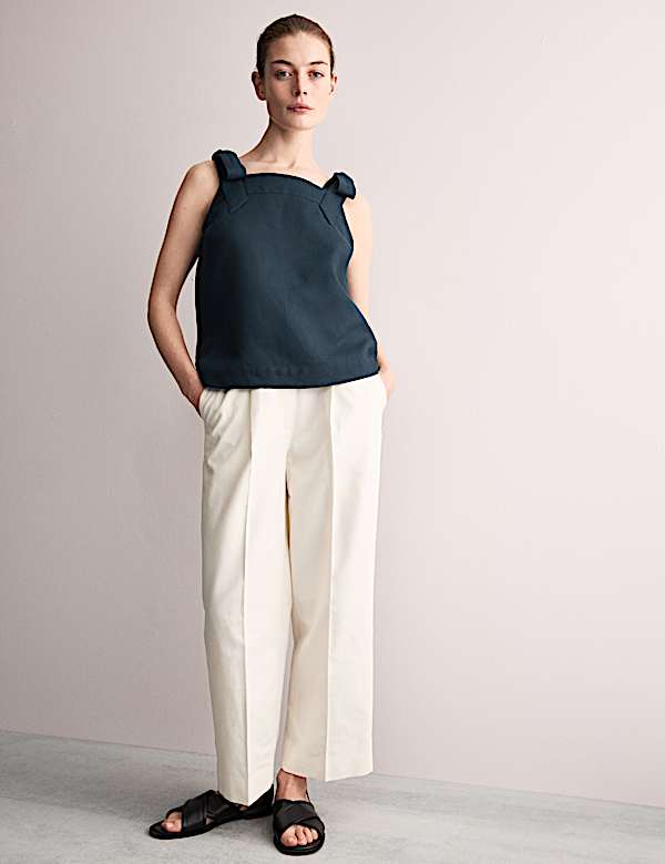 Top 100 % lin &agrave; col carr&eacute; et bretelles nou&eacute;es - BE