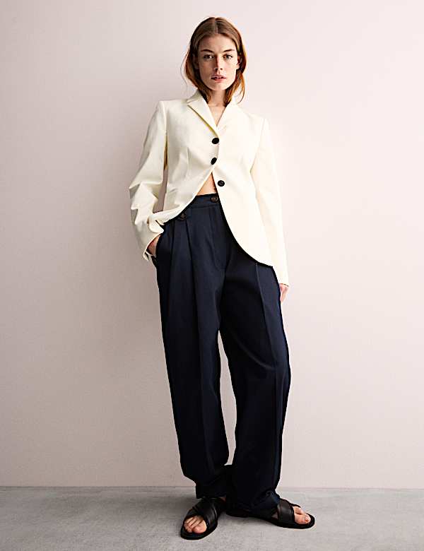 Katoenrijke blazer met slanke pasvorm en enkele revers - NL