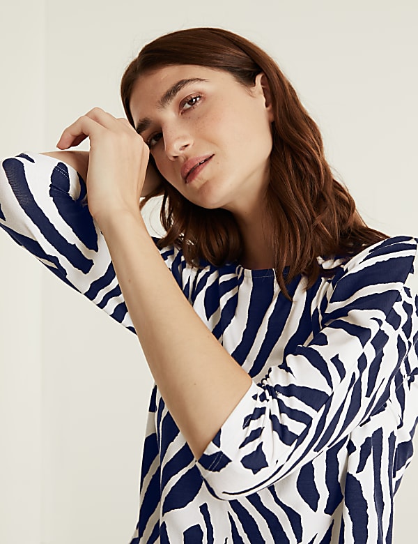 Jersey Printed Slash Neck 3/4 Sleeve Top