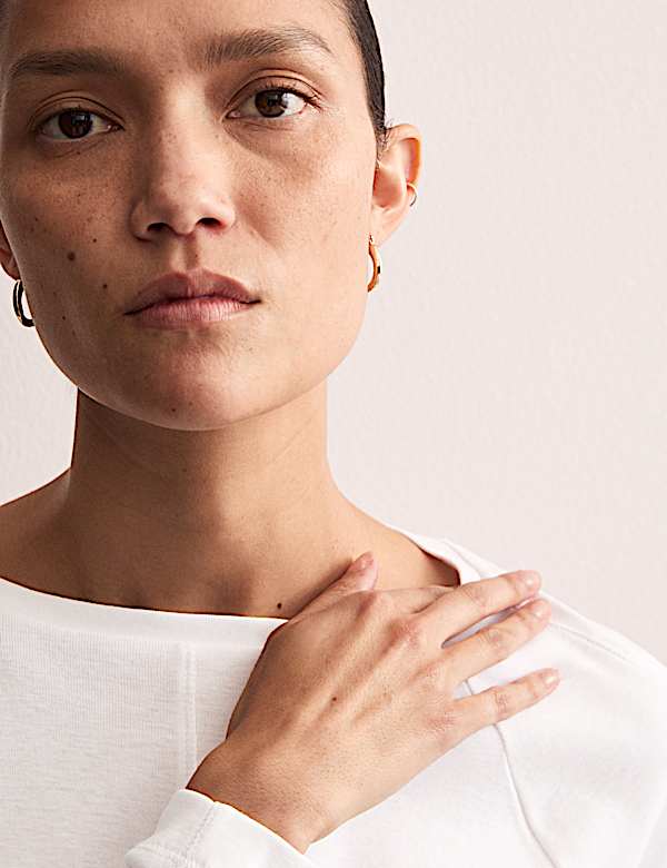 Top 100 % coton &agrave; d&eacute;tail couture - BE