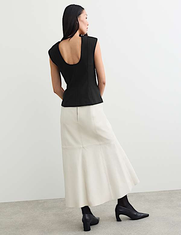 Scoop Neck Slim Fit Scoop Back Vest - CH