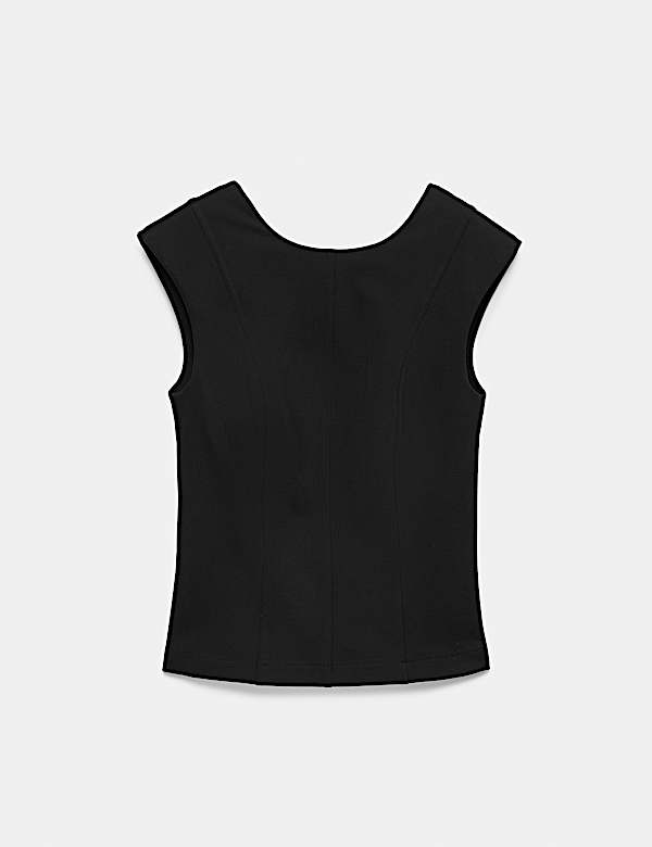 Scoop Neck Slim Fit Scoop Back Vest - CH