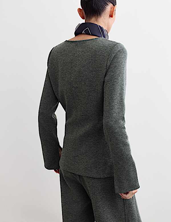 Top ajusté en coton mélangé à col en V avec laine - FR