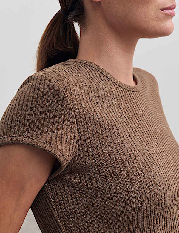 Top de punto de cuello redondo con brillos - ES