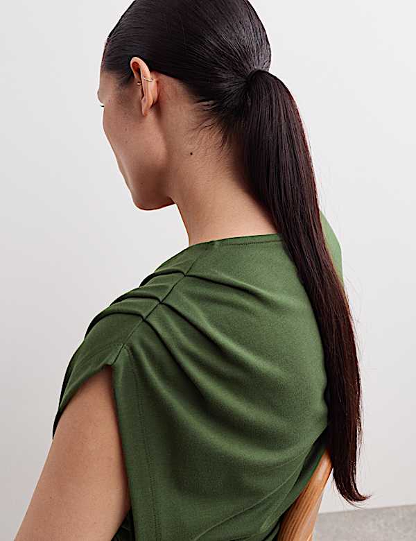 Marszczony top dżersejowy z dekoltem w serek - PL