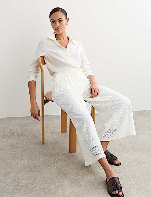 Pantalon jambe droite en coton m&eacute;lang&eacute; et dentelle - BE