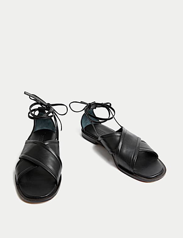 Sandales plates en cuir à brides croisées - CA