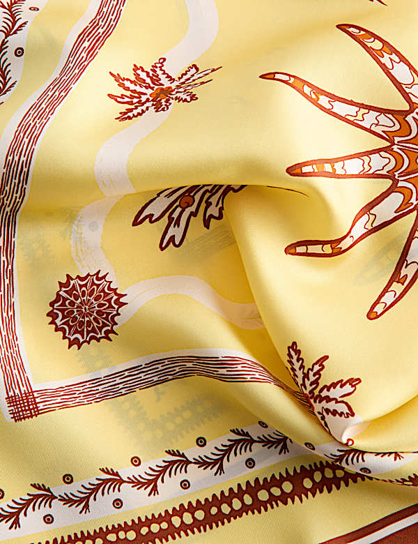 &Eacute;charpe carr&eacute;e en serg&eacute; 100 % soie imprim&eacute; - CH